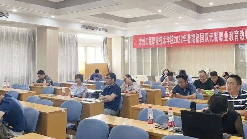 上海管理培训服务流程：揭秘职场进阶之路